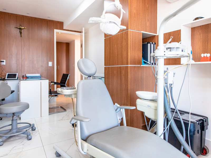 Foto 2 de Dr. Fábio Mathias | Especialista em Periodontia, Implantodontia e Prótese