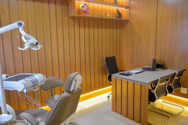 Foto 2 de Dr. Fabio Nazzari - Cirurgião Bucomaxilofacial