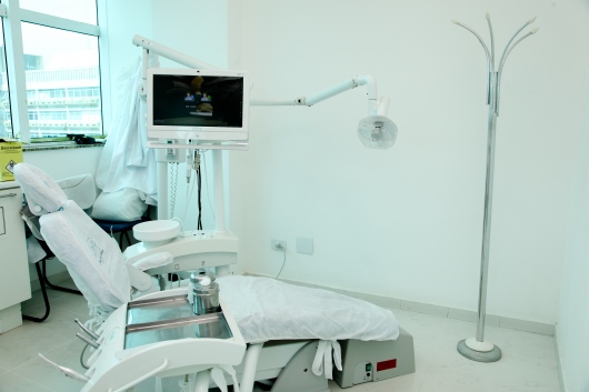 Foto 2 de Dr. Fábio Serafe Soares, Dentista