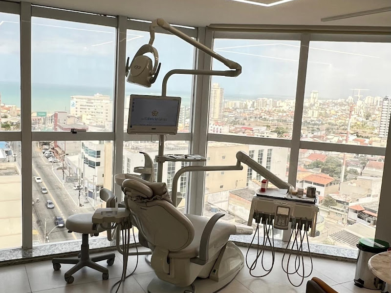 Foto de Dr. Fabricio Lima Odontologia