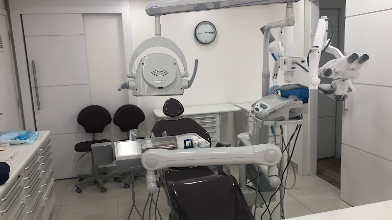 Foto 2 de Dr. Felipe Basile, Cirurgião buco-maxilo-facial