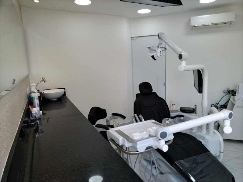Foto de Dr. Felipe Camargo Reabilitação Oral e Estética