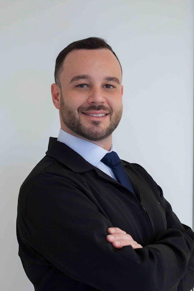 Foto 2 de Dr Felipe Galoro - Implantes Dentários