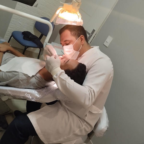 Foto 3 de Dr. Felipe Melo | Dentista em Macapá