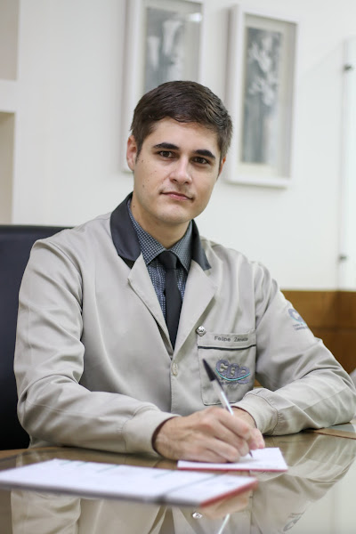 Foto 2 de Dr Felipe Zanella - Odontologia estética - Facetas e lentes de contato