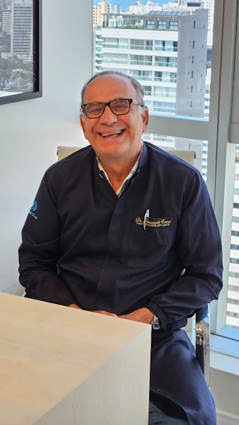 Foto 2 de Dr. Fernando Cova - Odontologia (Clinico Geral, Endodontia e Prótese)