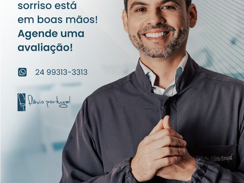 Foto de Dr. Flavio Portugal - Implante Dentário em Volta Redonda