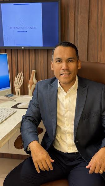 Foto 2 de Dr. Francisco Júnior Castelo Branco