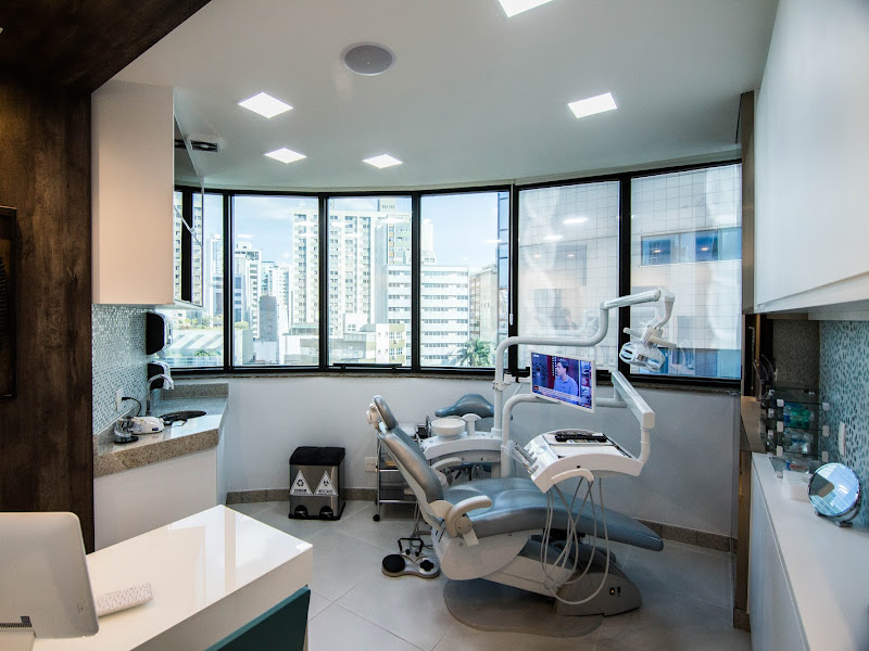 Foto 8 de Dr Franklin Salles Bruxismo, DTM e dor orofacial, Ronco e apneia do sono