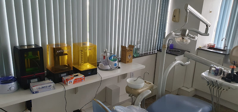 Foto 3 de Dr.Fred P. Mattos - Cirurgião Dentista Salvador