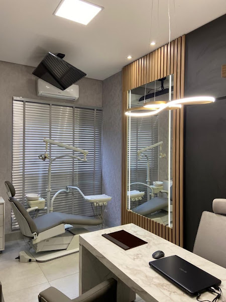 Foto 3 de Dr. Gabriel Vinicius - Dentista em Tangará da Serra | Próteses Dentais | Implantes