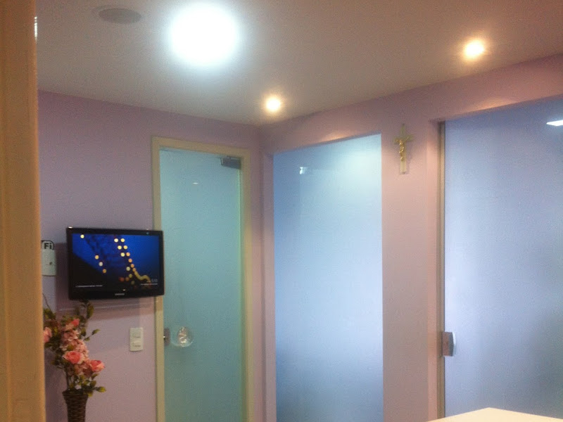 Foto 6 de Dr. Gean Carlos - Dentista em Brasília: Dentista em Ceilândia | Implante Dentário | Prótese Dentária | Clareamento Dental