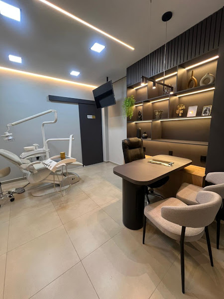 Foto 3 de Dr. Genivaldo Quintino | Dentista - Arapiraca