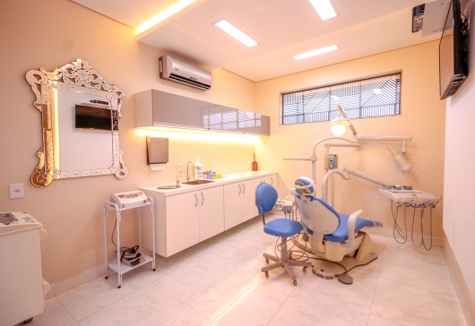 Foto 3 de Dr. George Hessel, Dentista