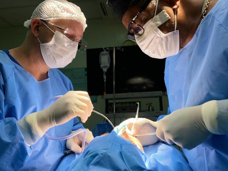 Foto 3 de Dr. Gino A. Gorrichategui Vasquez - Cirurgião Bucomaxilofacial | Cirurgia Ortognática | Dores na Face (DTM)