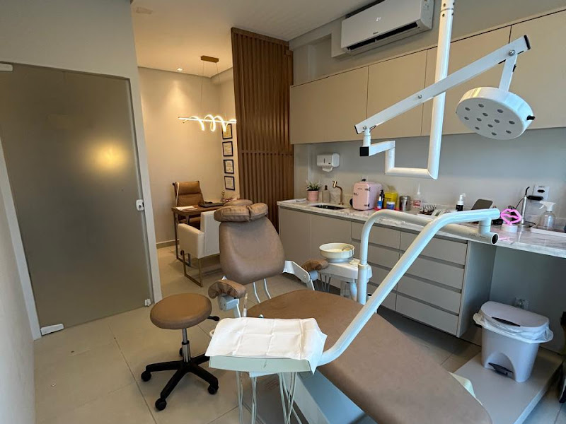 Foto 3 de Dr. Giovanni Tuzzolo | Dentista Guarujá | Odontologia