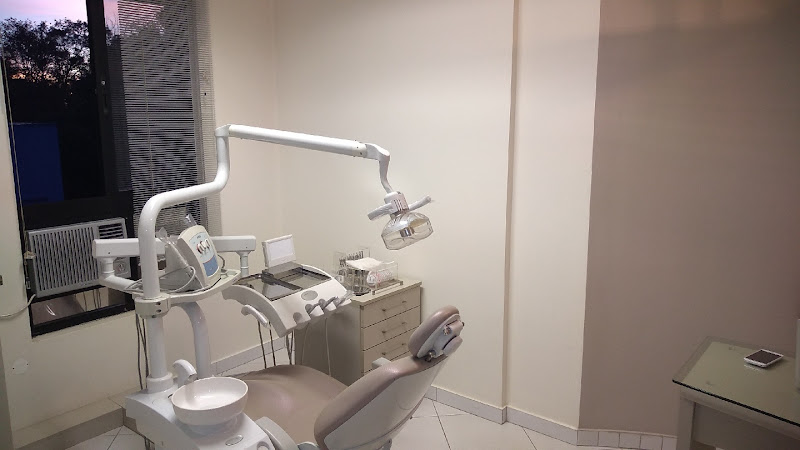 Foto 2 de Dr. Giuliano Mello - Dentista