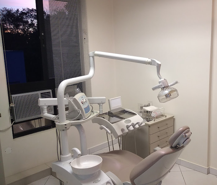 Foto 3 de Dr. Giuliano Mello - Dentista