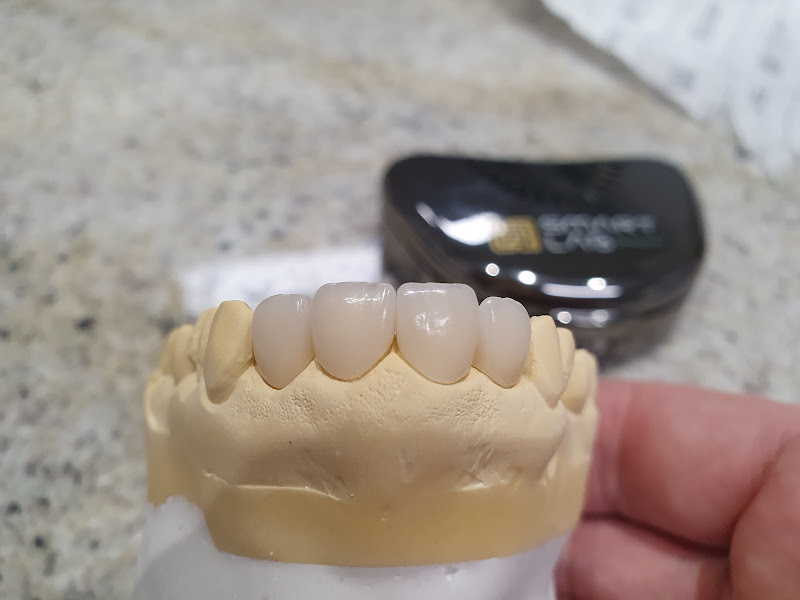 Foto 3 de Dr. Guilherme Gomes | Implantes e Estética