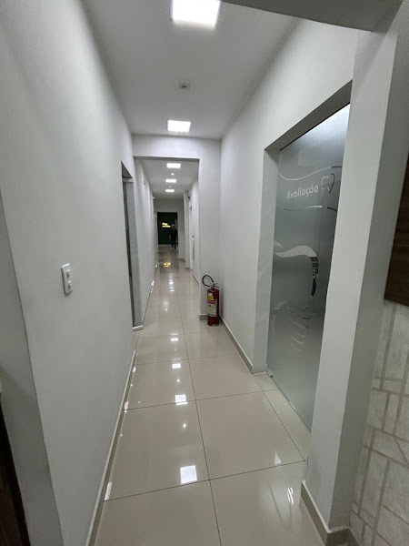 Foto 2 de Dr. Guilherme Implantes | Dentista em Campo Grande RJ