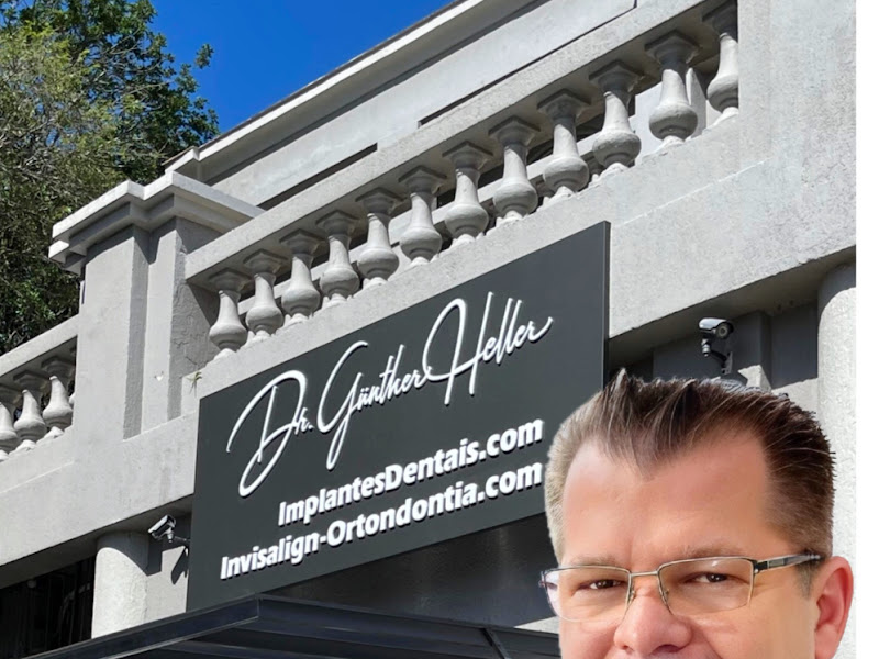 Foto de Dr Gunther Heller Implante Dentário e Laser no tratamento do Ronco e Apneia, Facetas em Porto Alegre