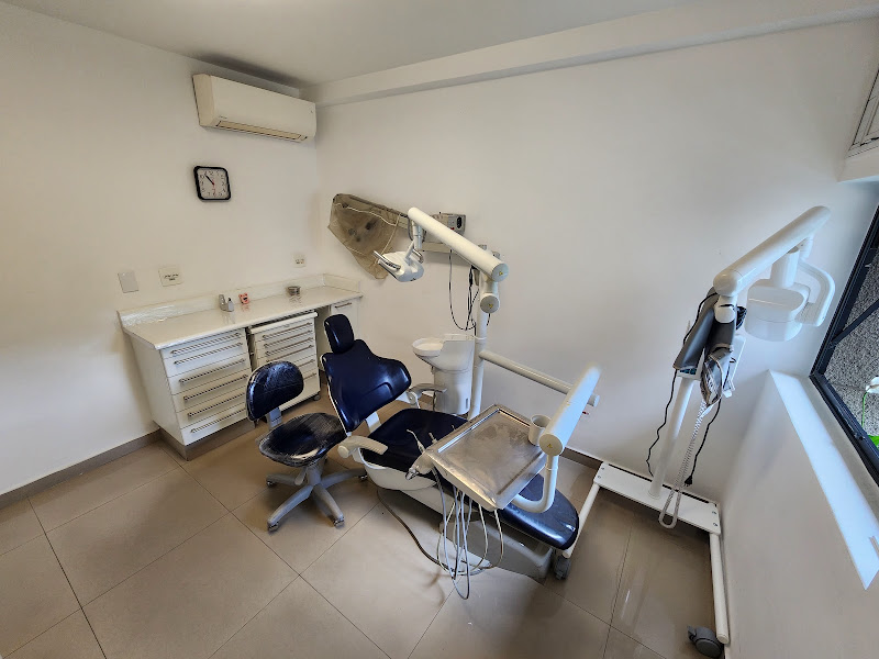 Foto 6 de Dr. Gustavo Andrade - Odontologia Especializada