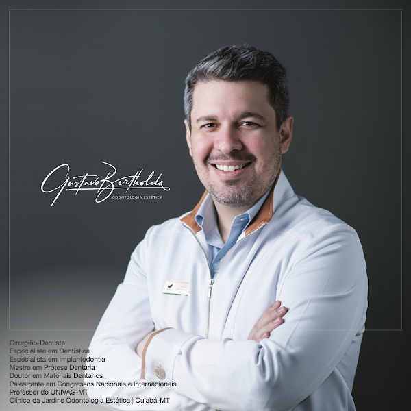 Foto 2 de Dr. Gustavo Bertholdo | Reabilitação Oral & Estética Avançada | Lentes de contato Dental - Coroas - Clareamento - Protocolo