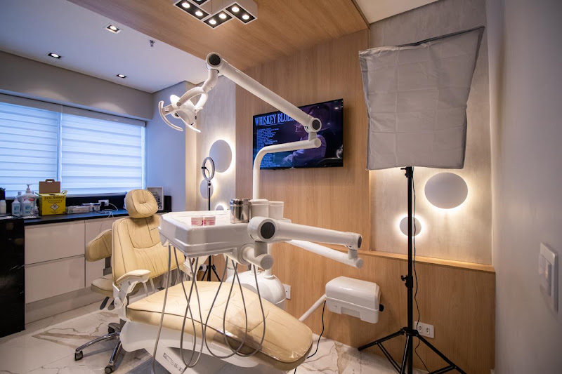 Foto 3 de Dr. Gustavo Duarte | Odontologia Estética - Harmonização Facial - Preenchimento Labial