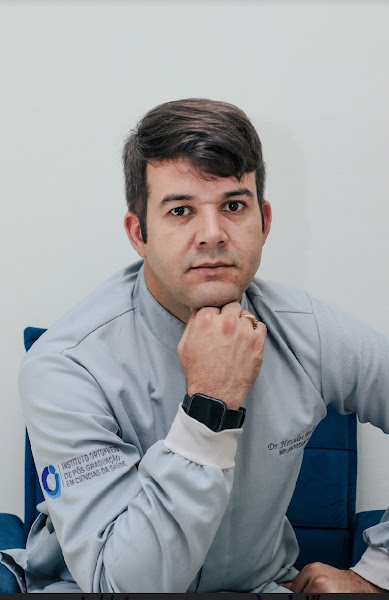 Foto 2 de Dr. Hércules Rodrigo Muniz - Implantes em Pouso Alegre /MG