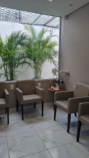 Foto 2 de Drª Hermanda Barbosa - Dentista infantil e adulto