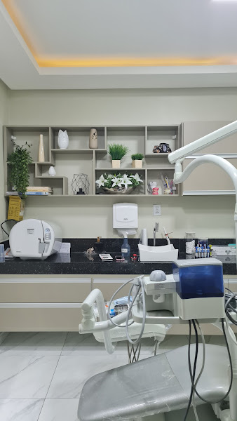 Foto 3 de Drª Hermanda Barbosa - Dentista infantil e adulto