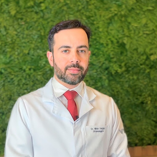 Foto 2 de Dr. Hilton Vargas Amaral Filho - Oftalmologista