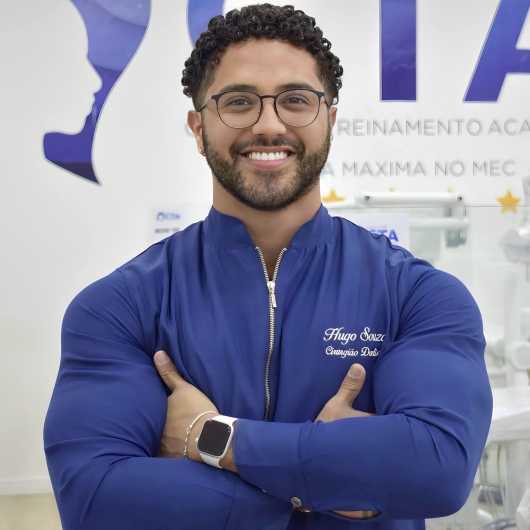 Foto 2 de Dr. Hugo Souza - Cirurgia Oral Avançada