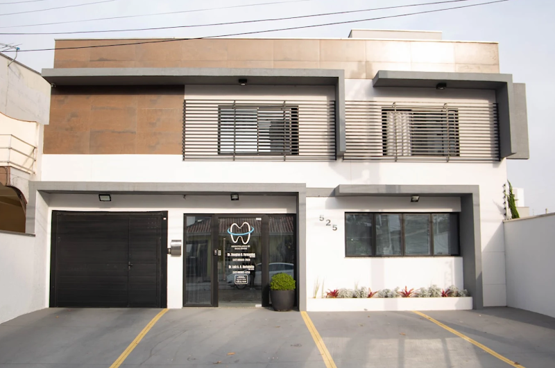 Foto 2 de Dr. Iago Bavaresco - Consultório Odontológico