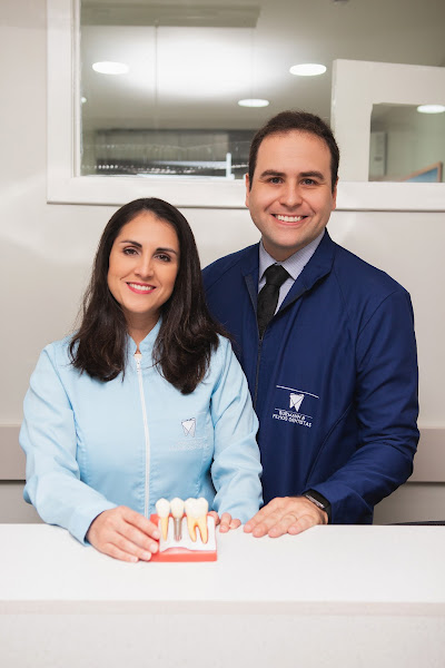 Foto 2 de Dr. Igor Guimarães & Dra. Victoria Burmann | Dentistas em Pelotas