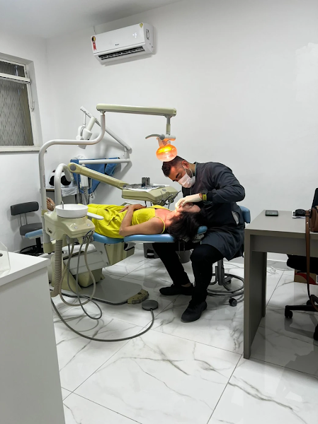 Foto 3 de Dr. Igor Reis - Dentista de Plantão 24h Urgências