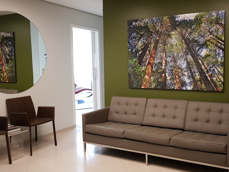 Foto 3 de Dr. Isaac Hoga