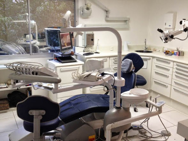 Foto 4 de Dr. Isaac Hoga