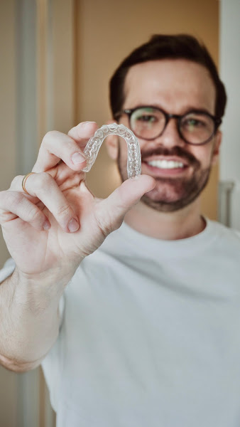 Foto 2 de Dr. Italo Diego Ferraz - Alinhadores Invisíveis