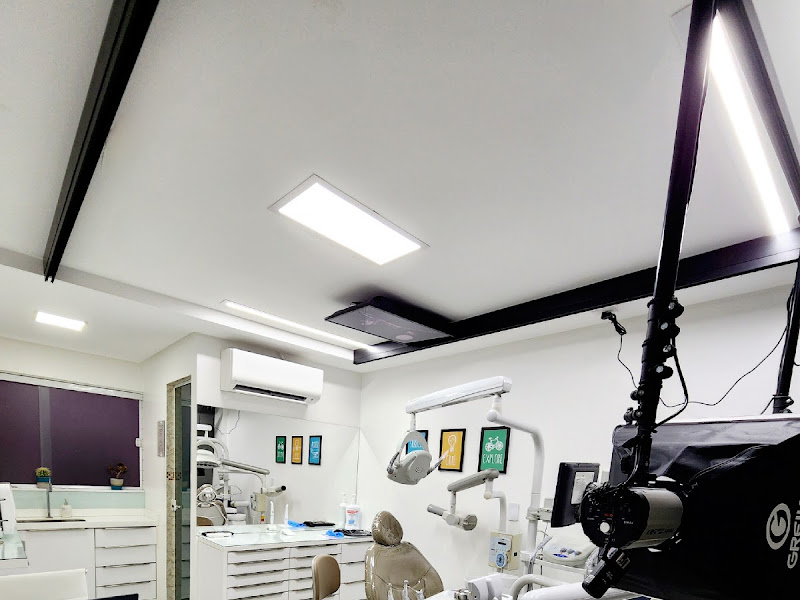 Foto 3 de Dr. Italo Lima - Cirurgia BucoMaxiloFacial e Implantes Dentários