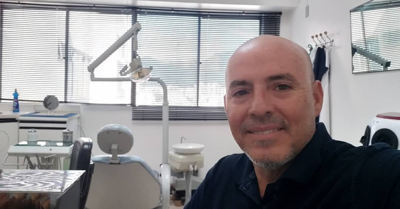 Foto 2 de Dr. Ivany Coutinho Neto - dentista- Vila Isabel