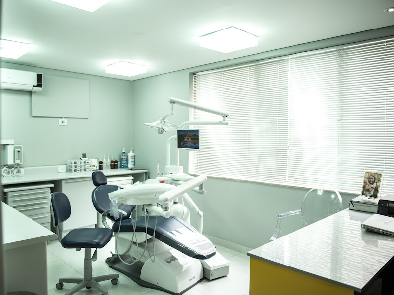 Foto 6 de Dr. Jacques Cwikler – Implantodontia e Cirurgia Oral