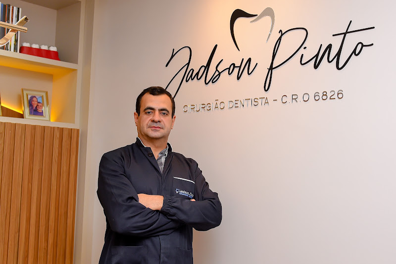 Foto 2 de Dr. Jadson Pinto - Dentista em Garanhuns - Implantes No mesmo Dia| Próteses | Aparelhos | Lentes de Contato