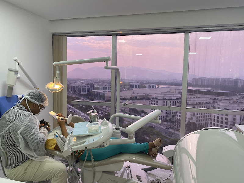 Foto 3 de Dr. Jefferson F. Santos - Cirurgia Bucomaxilofacial & Implante