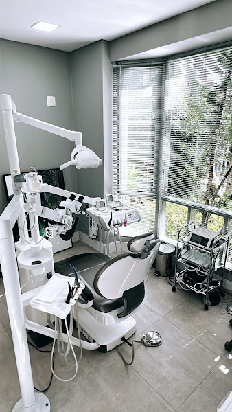 Foto 3 de Dr Jefferson Franzon - Especialista em Implantodontia e Periodontia