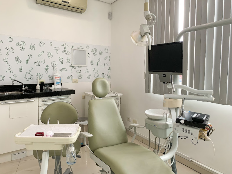 Foto 2 de Dr. Jefferson Hajime/Totalitty Odonto Beauty Center/Harmonização Facial/Clearcorrect/Lentes em Resina/Dentista em Guaianases