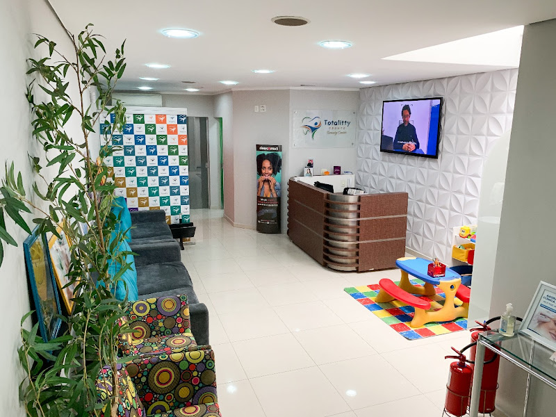 Foto 3 de Dr. Jefferson Hajime/Totalitty Odonto Beauty Center/Harmonização Facial/Clearcorrect/Lentes em Resina/Dentista em Guaianases