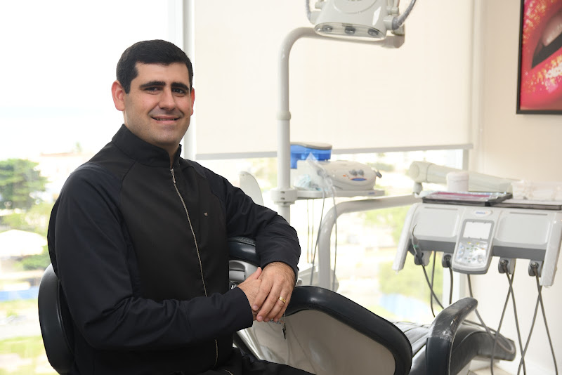 Foto 3 de Dr. João Marcelo Coutinho Fonsêca- Reabilitação Oral em Recife