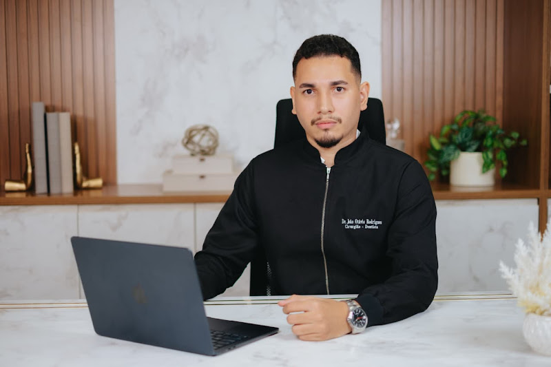 Foto 2 de Dr. João Otávio Rodrigues - Cirurgião Dentista em Imperatriz | Instituto Vavassori