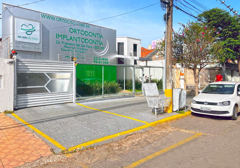 Foto 2 de Dr. Job Del Fiaco Cirurgião Dentista